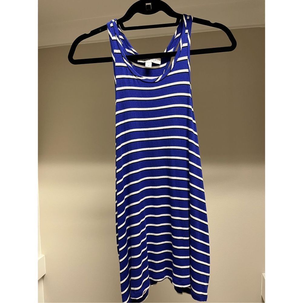 Amour Vert Women's Crew Neck Stripped Blue & White Racerback Tank Top Size M